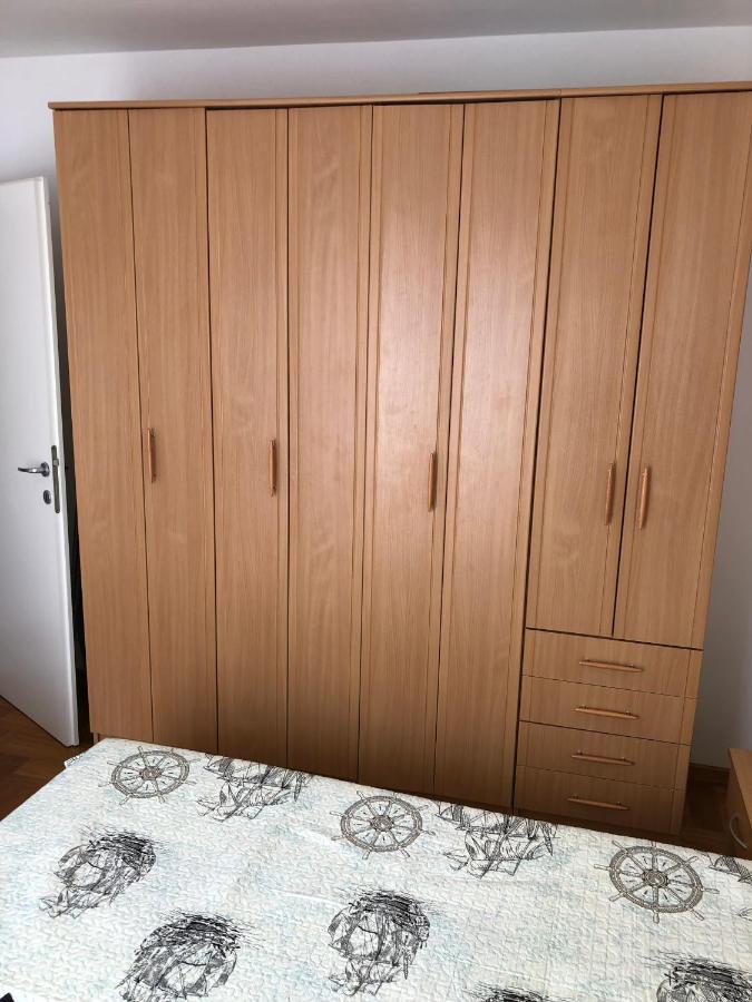 Vito & Rocco Apartment Malinska Extérieur photo