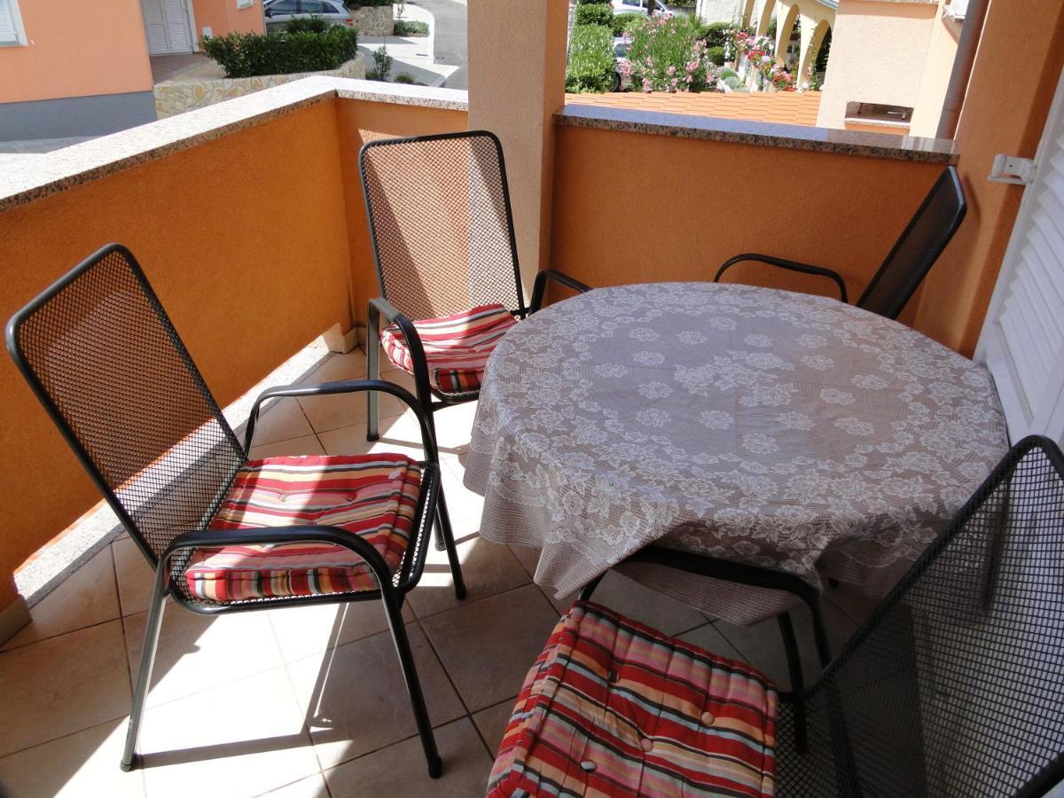 Vito & Rocco Apartment Malinska Chambre photo