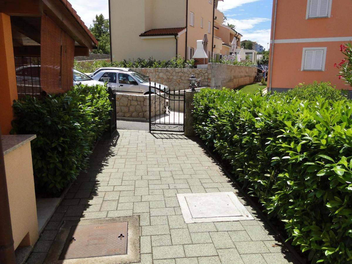 Vito & Rocco Apartment Malinska Chambre photo